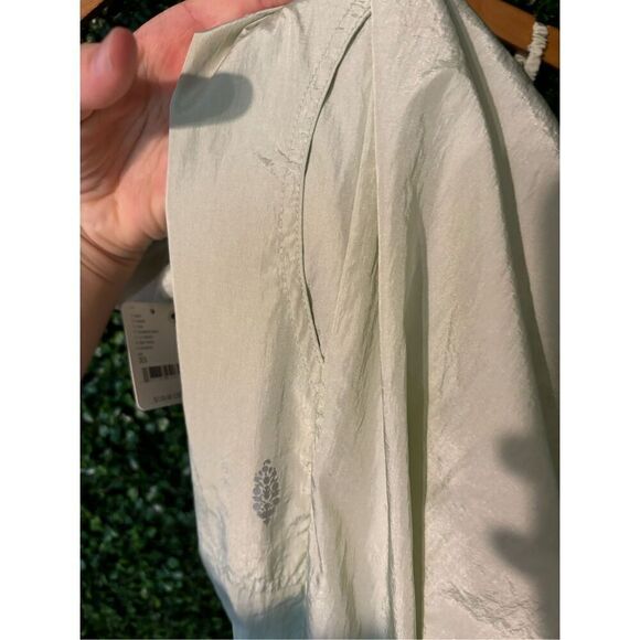 Free People NWT Down To Earth Nylon Romper Summer Mist Light Green Sz XS - Picture 11 of 11